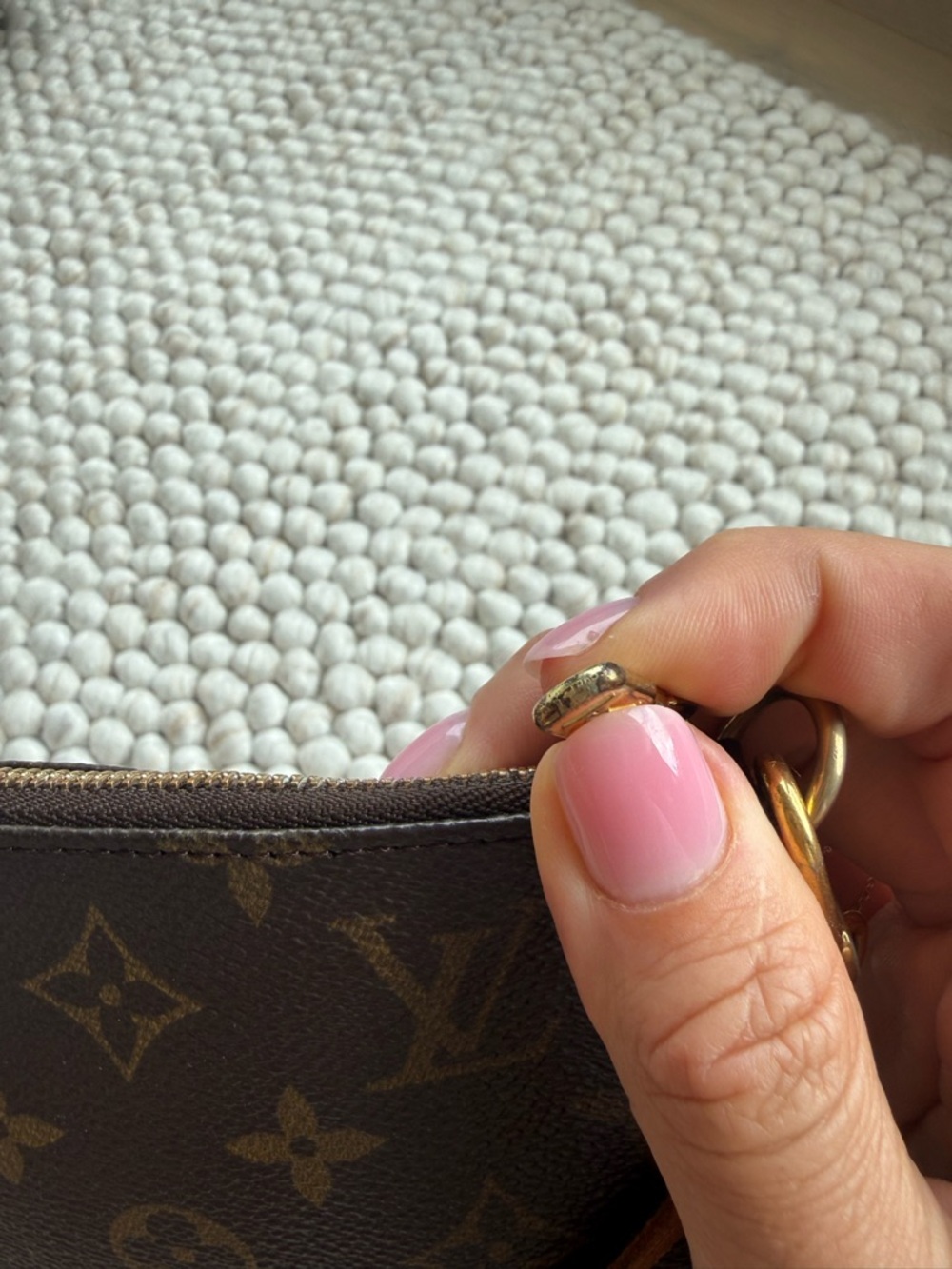 Louis Vuitton Monogram Pochette Accessories Shoulder Bag - Picture 9 of 17